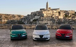 Tributo for three models