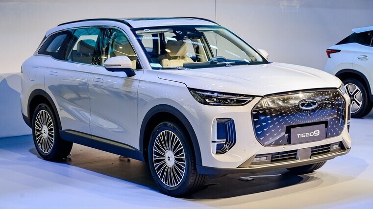 Range to top 1,400km