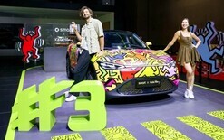 Smart embraces bold art