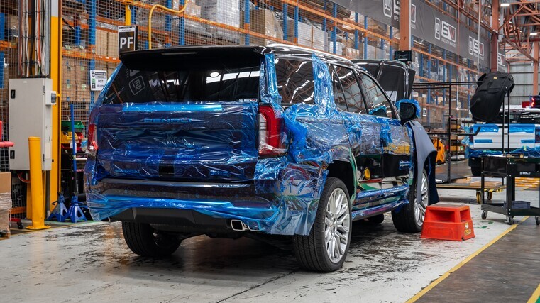 Powerful SUV on horizon