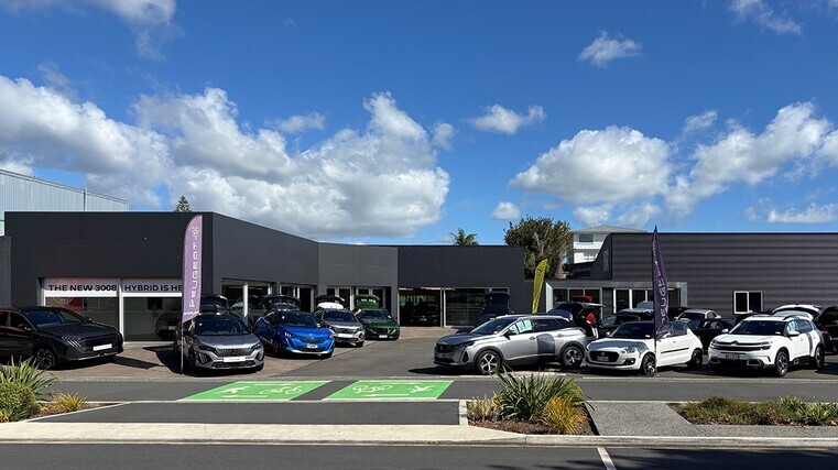Ingham buys up in Tauranga