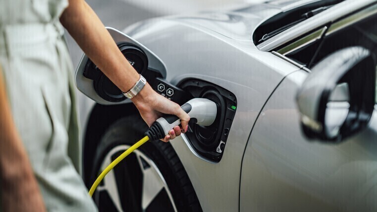 US to axe EV tax credits