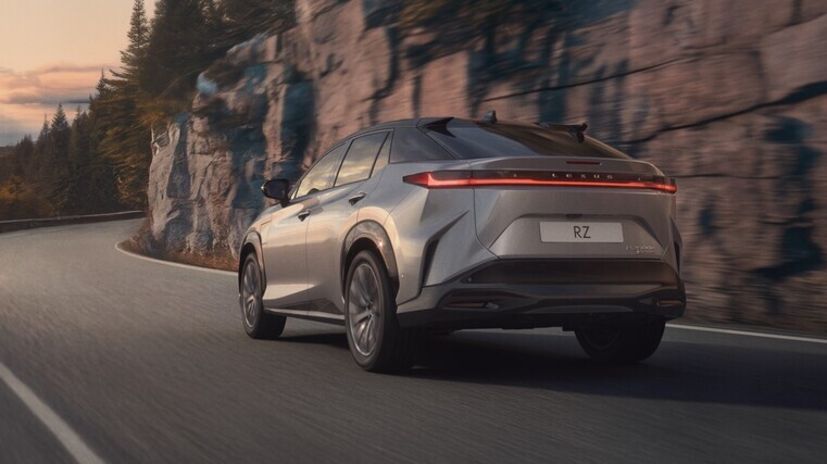 Lexus clocks record year