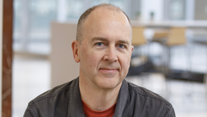 Hands off, eyes free