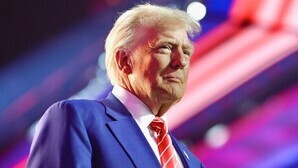 Trump dumps emissions rule