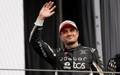 Evans into top three