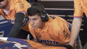 Soldiers sample life in fast lane