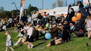 Crowds flock to rural showcase