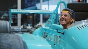 Mad Mike gets into F1
